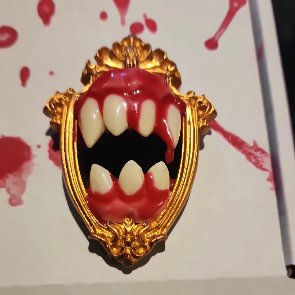 Vampire Fang Pin - Picture 6 of 6